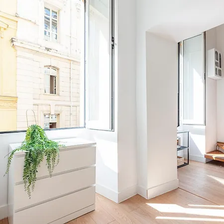 Lively District - Duplex Old Town Appartamento Nizza